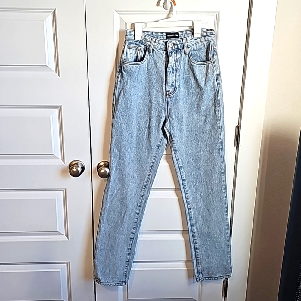 PrettyLittleThing High Waisted Boot Cut Light Wash Jeans Size 26" waist EUC